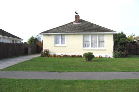 Photo of property in 22 Oakland Street, Northcote, Christchurch, 8052