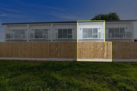 Photo of property in 2/7 Fitzroy Street, Papatoetoe, Auckland, 2104