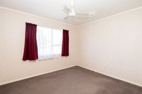 Photo of property in 11 Mcclean Place, Ngatea, 3503