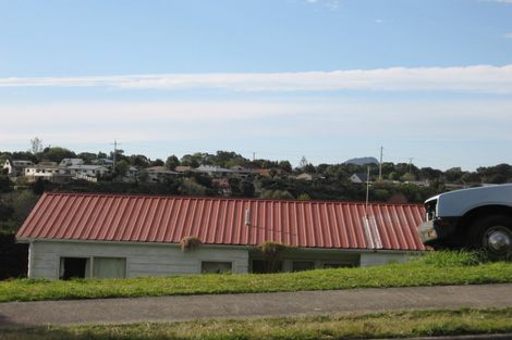 Photo of property in 12 Te Arawa Place, Welcome Bay, Tauranga, 3112