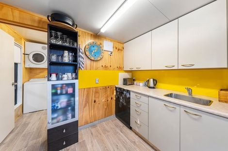 Photo of property in 69 Milton Terrace, Picton, 7220