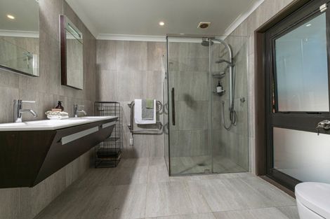 Photo of property in 66 Rame Road, Greenhithe, Auckland, 0632