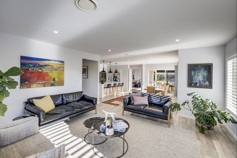 Photo of property in 145 Arataki Road, Havelock North, 4130