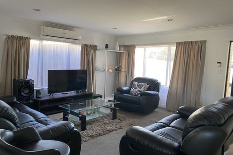 Photo of property in 5a Cartmel Avenue, Massey, Auckland, 0614
