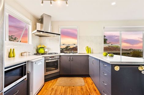 Photo of property in 4 Gallony Avenue, Massey, Auckland, 0614