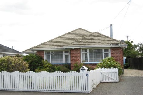 Photo of property in 6 Mappleton Avenue, Burnside, Christchurch, 8053