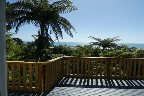 Photo of property in 20 Weenink Road, Karoro, Greymouth, 7805