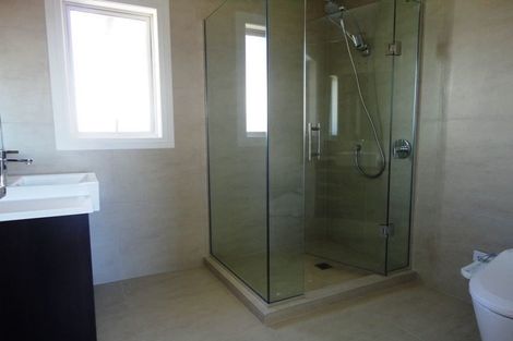 Photo of property in 4 Rossini Court, Karaka, Papakura, 2113