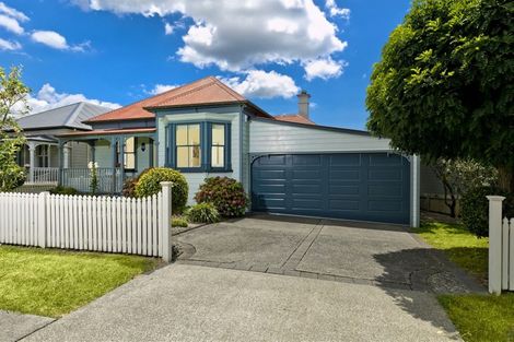 Photo of property in 2/4 Georgia Terrace, Albany, Auckland, 0632