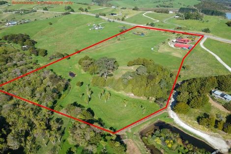 Photo of property in 352 Heatley Road, Whakapirau, Maungaturoto, 0583