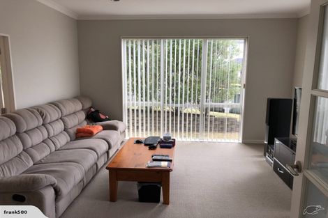 Photo of property in 8 Kouras Place, Flat Bush, Auckland, 2016