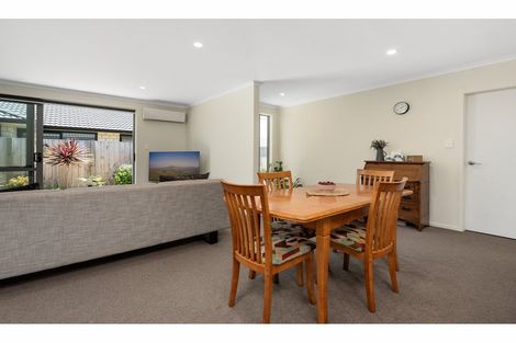 Photo of property in 6 Harakeke Way, Papamoa Beach, Te Puke, 3187