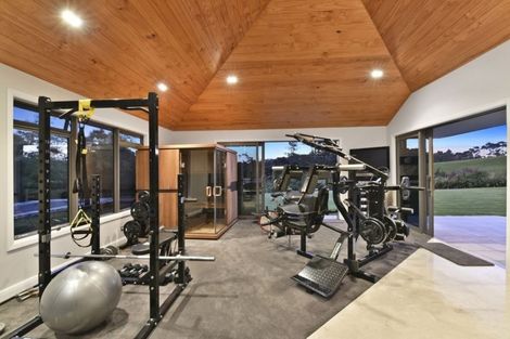 Photo of property in 100 Hobson Road, Lucas Heights, Auckland, 0632