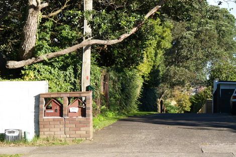 Photo of property in 15a Paparoa Road, Cockle Bay, Auckland, 2014