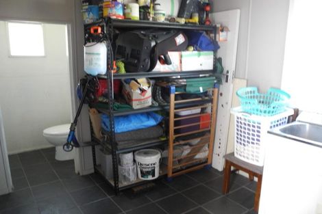 Photo of property in 30 Parsonage Road, Waimate, 7924