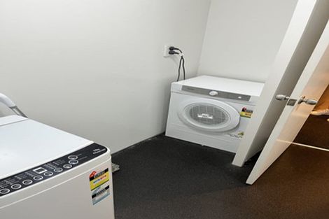 Photo of property in 8 Torrens Terrace, Mount Cook, Wellington, 6011