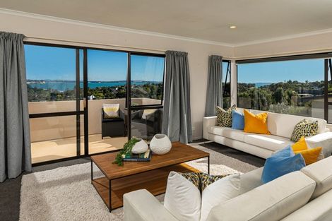 Photo of property in 1/10a Toroa Street, Torbay, Auckland, 0630