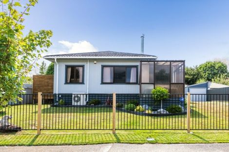 Photo of property in 19 Runuku Grove, Turangi, 3334