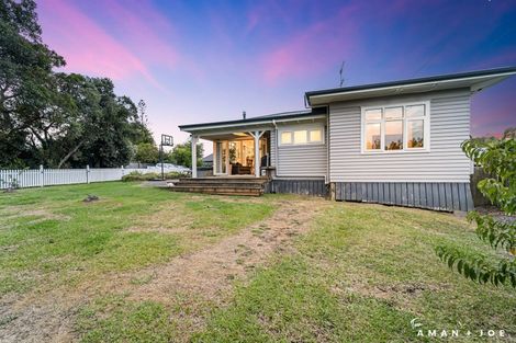 Photo of property in 739 Swanson Road, Swanson, Auckland, 0612
