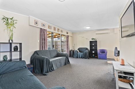 Photo of property in 28 Alison Street, Mangakakahi, Rotorua, 3015