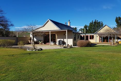Photo of property in 555 Geraldine-fairlie Highway, Fairlie, 7987