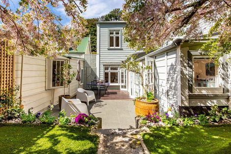 Photo of property in 194 Sydney Street West, Thorndon, Wellington, 6011