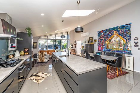 Photo of property in 3 Kamahi Street, Castlecliff, Whanganui, 4501