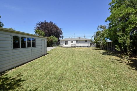 Photo of property in 15 Moreton Road, Carterton, 5713