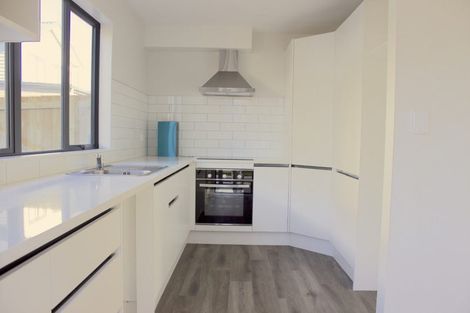 Photo of property in 87 Black Beech Crescent, Takanini, 2110