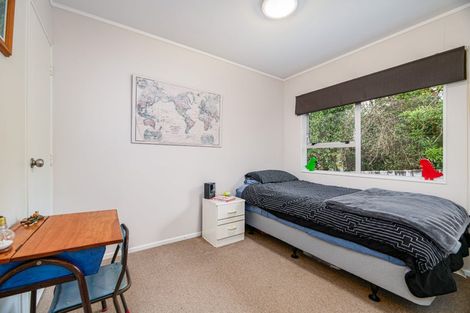 Photo of property in 1/22 Wirihana Road, Titirangi, Auckland, 0604