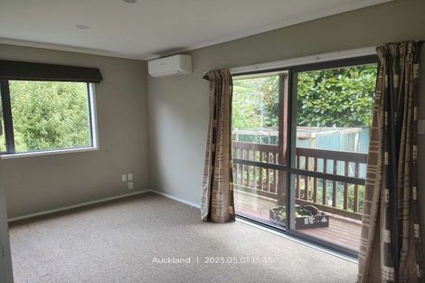 Photo of property in 30a Kiteroa Terrace, Rothesay Bay, Auckland, 0630