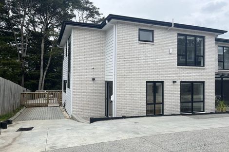 Photo of property in 5/147c Carlisle Road, Northcross, Auckland, 0632