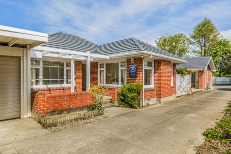 Photo of property in 213 Memorial Avenue, Burnside, Christchurch, 8053