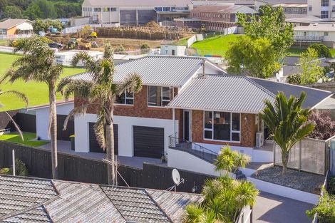 Photo of property in 12a Julian Place, Westown, New Plymouth, 4310