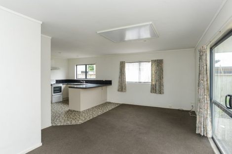 Photo of property in 114 Duchess Crescent, Mayfair, Hastings, 4122