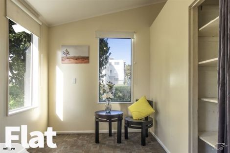 Photo of property in 68 Broderick Road, Johnsonville, Wellington, 6037