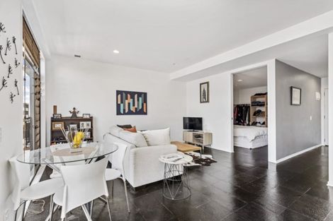 Photo of property in 2c/5 Charlotte Street, Eden Terrace, Auckland, 1021