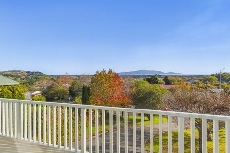 Photo of property in 47 Kakariki Grove, Waikanae, 5036