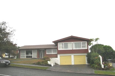 Photo of property in 12 Chelsea View Drive, Chatswood, Auckland, 0626