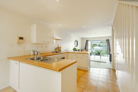 Photo of property in Grosvenor Cl, 21/6 Brown Street, Mount Cook, Wellington, 6021