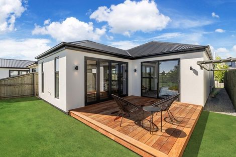 Photo of property in 17 Miromiro Street, Broomfield, Christchurch, 8042