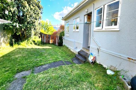 Photo of property in 18 Collins Avenue, Tawa, Wellington, 5028