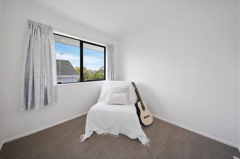 Photo of property in 2/12 Alexander Street, Cockle Bay, Auckland, 2014