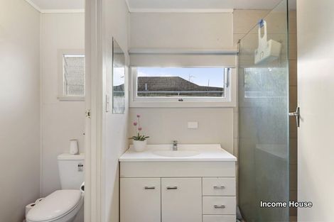 Photo of property in 143 Ocean View Road, Hillcrest, Auckland, 0627