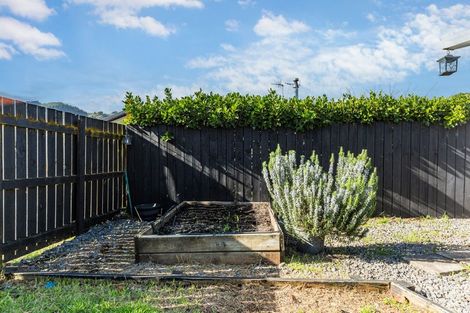 Photo of property in 14 Pukeko Street, Paraparaumu, 5032