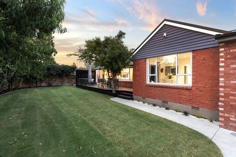 Photo of property in 3 Willowbrook Place, Fendalton, Christchurch, 8052