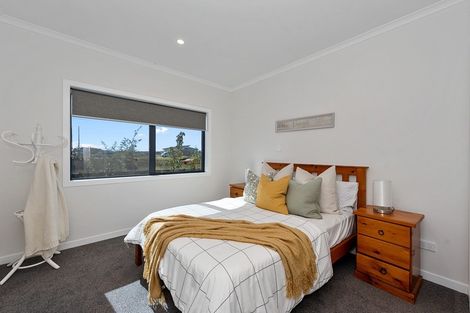 Photo of property in 5 Lissaman Place, Chartwell, Hamilton, 3210