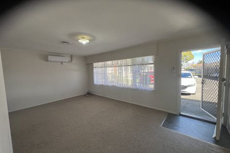 Photo of property in 6/8 Winspear Place, Manukau, Auckland, 2025