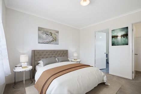 Photo of property in 1 Ranch Place, Pukekohe, 2120