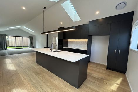 Photo of property in 63 Perendale Road, Jacks Point, 9371